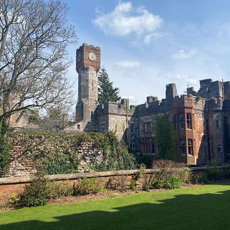 Ruthin Castle Hotel And Spa Екстер'єр фото