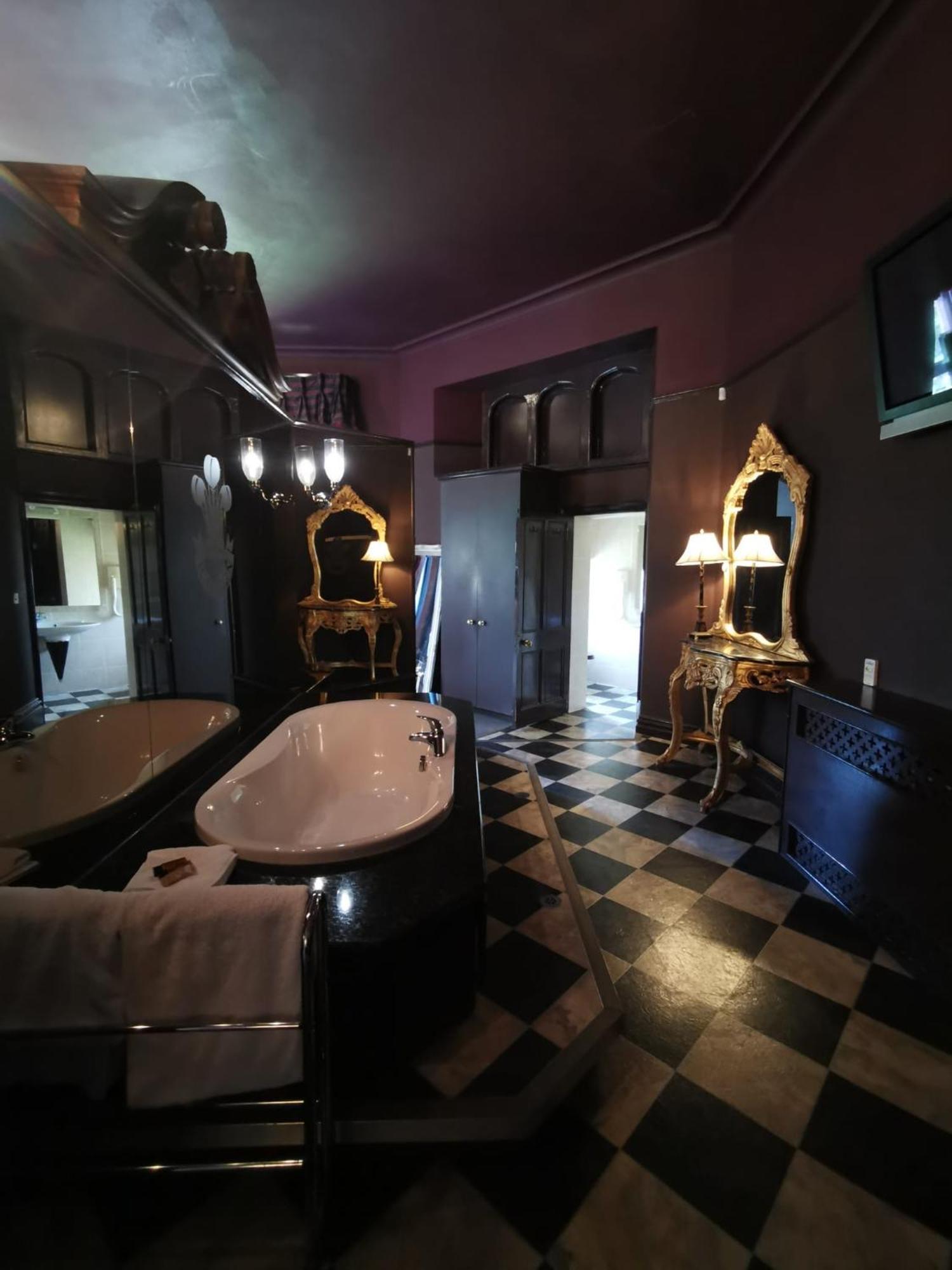 Ruthin Castle Hotel And Spa Екстер'єр фото