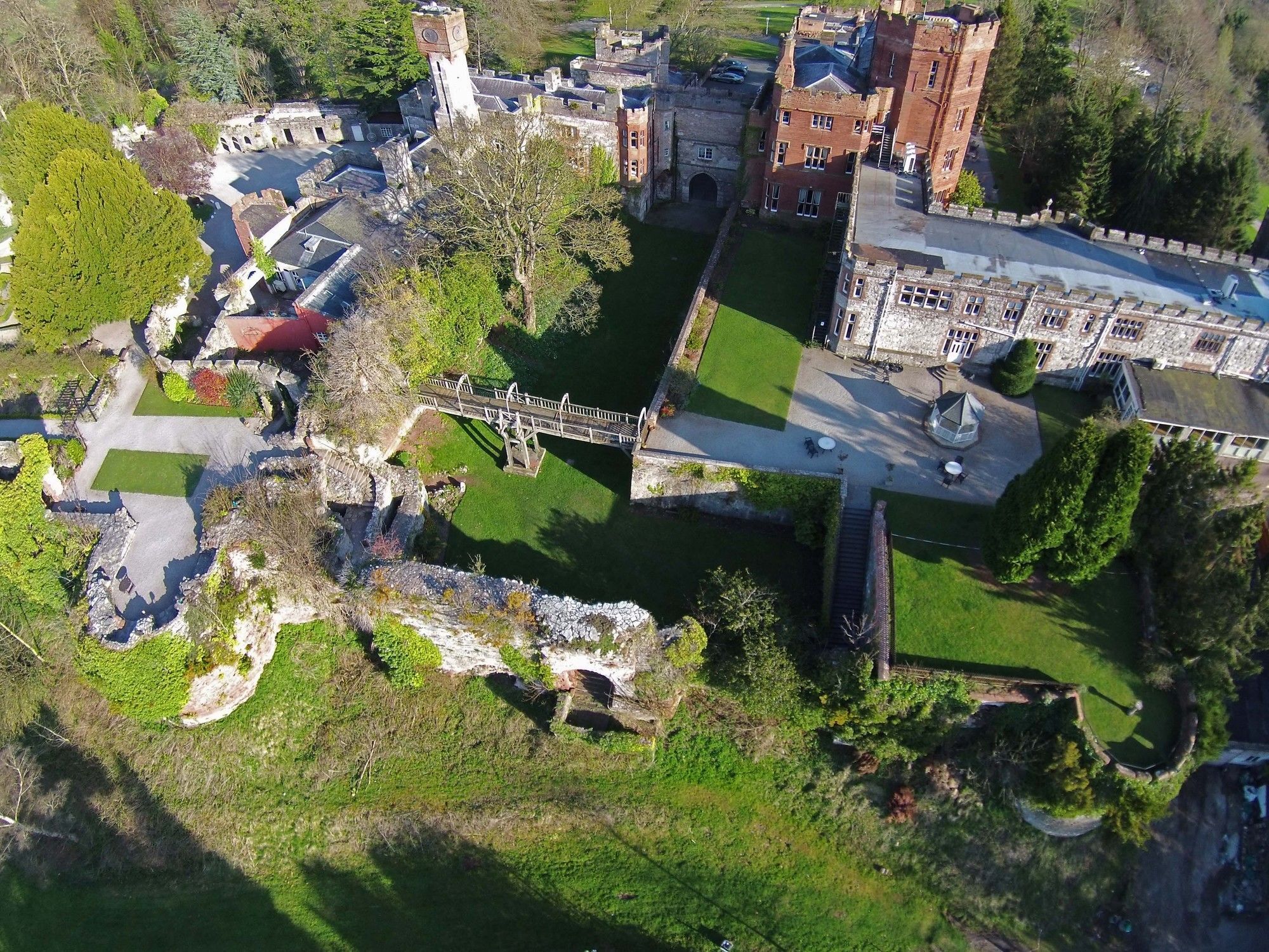 Ruthin Castle Hotel And Spa Екстер'єр фото